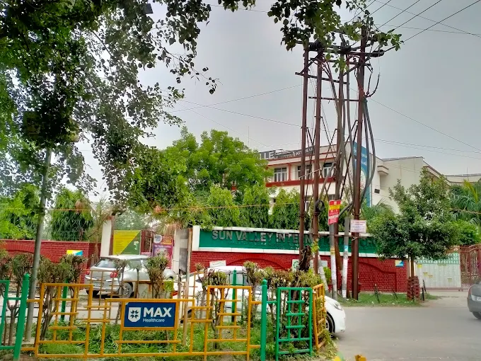 Sun Valley International School